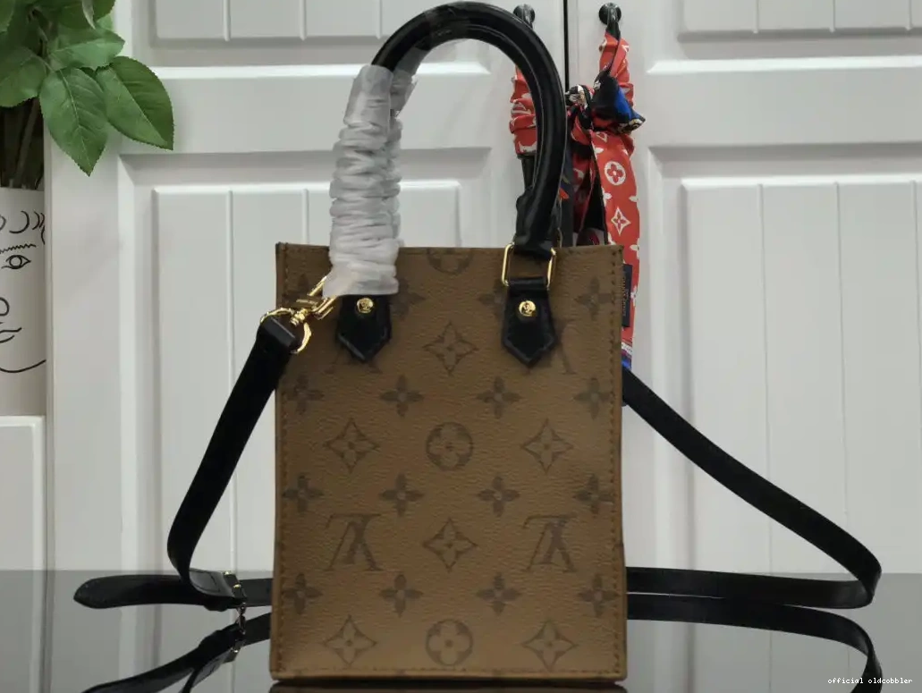 Official oldcobbler PETIT LOUIS SAC PLAT VUITTON 0523